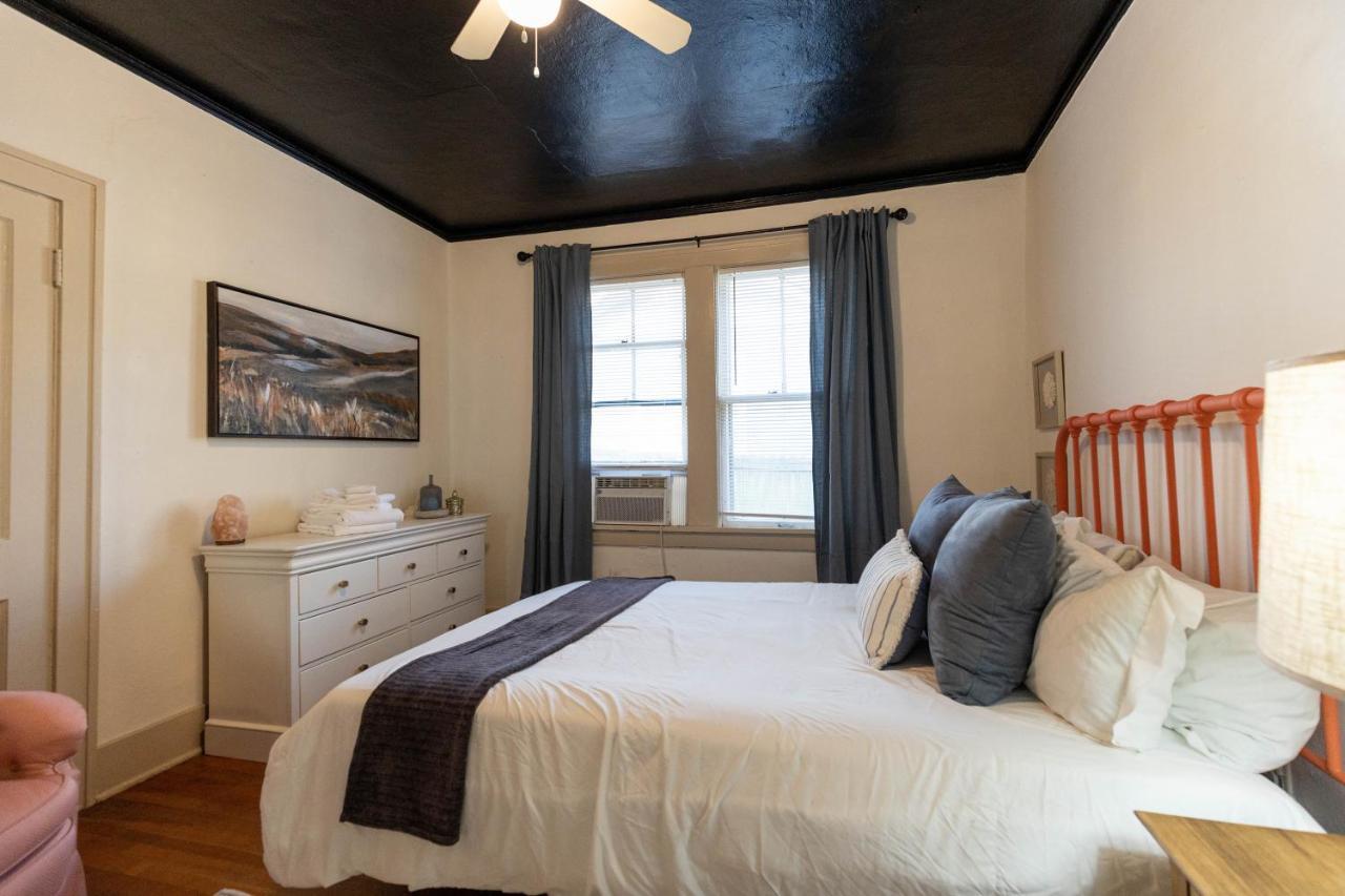 הוילה Historic Revival Midtown Memphis Duplex 64 Yes Pets Fast Wifi Free Parking מראה חיצוני תמונה
