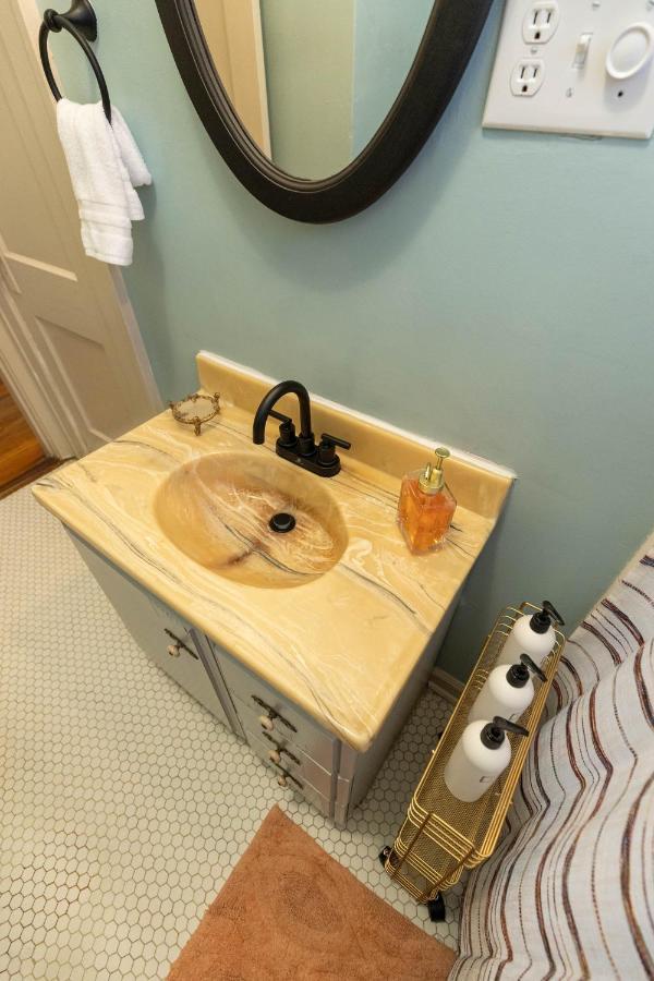 הוילה Historic Revival Midtown Memphis Duplex 64 Yes Pets Fast Wifi Free Parking מראה חיצוני תמונה
