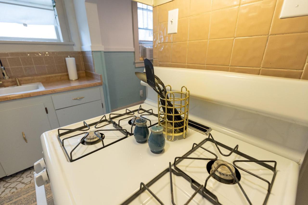 הוילה Historic Revival Midtown Memphis Duplex 64 Yes Pets Fast Wifi Free Parking מראה חיצוני תמונה